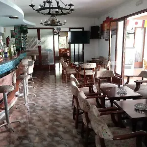 2* Hotel Oasis D'or